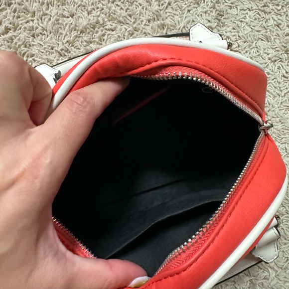 Small, reddish, handbag - Picture 3 of 4